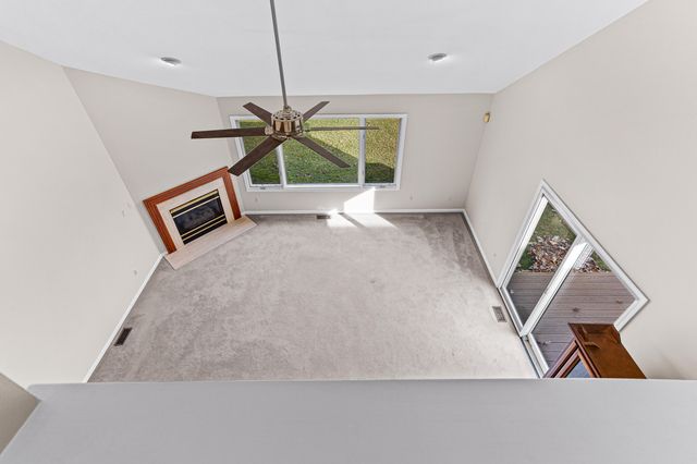 3020 Rivers Edge Drive, Wayne City, MI 48184