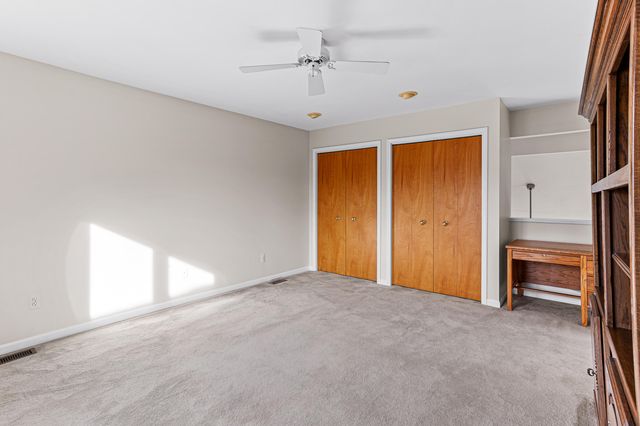 3020 Rivers Edge Drive, Wayne City, MI 48184