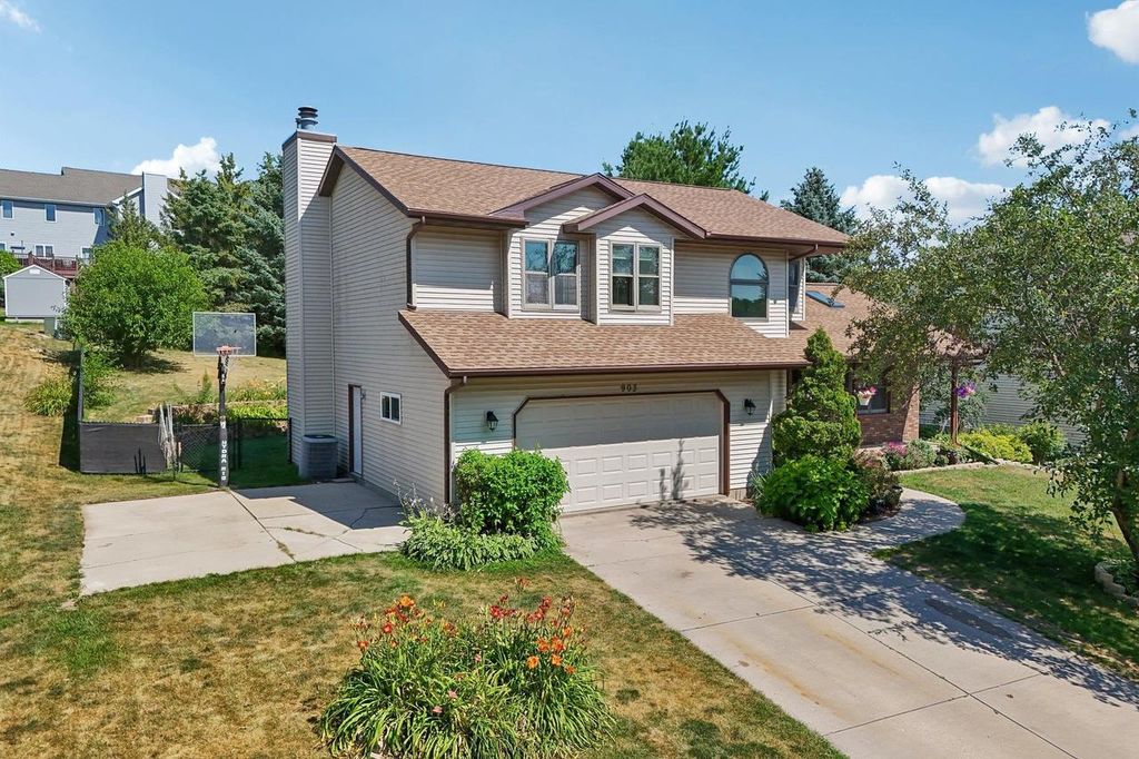 903 N Division Street, Waunakee, WI 53597