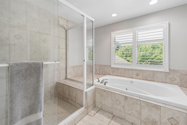 3521 133rd Way, Urbandale, IA 50323