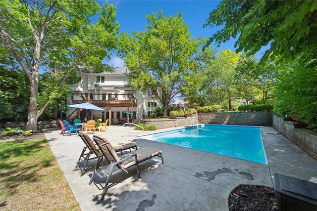 3521 133rd Way, Urbandale, IA 50323