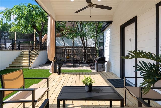 1803 N Winnetka Avenue, Dallas, TX 75208