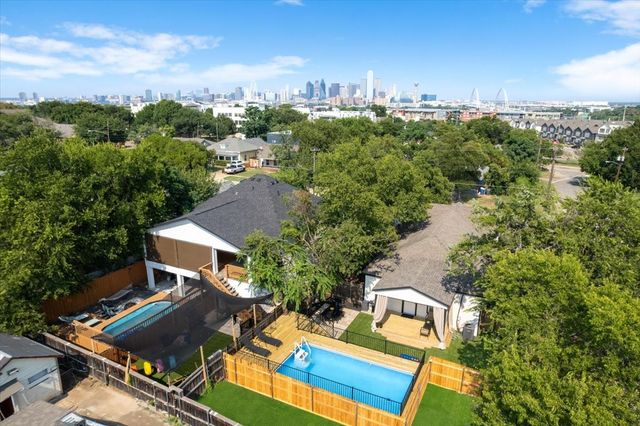1803 N Winnetka Avenue, Dallas, TX 75208