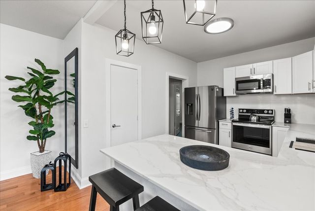 1803 N Winnetka Avenue, Dallas, TX 75208