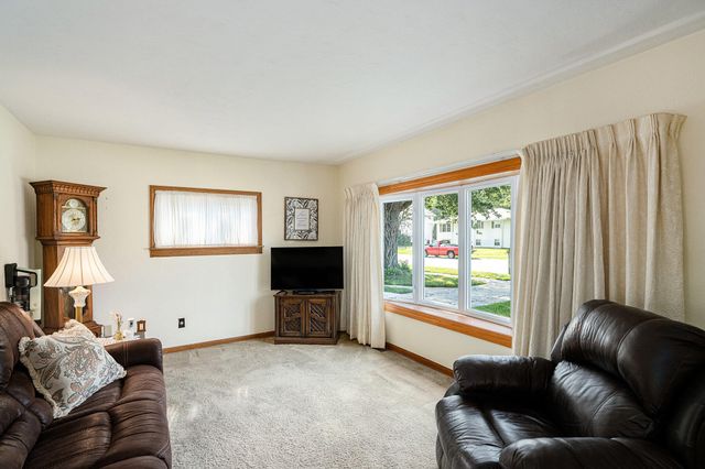 2841 43rd Street, Highland, IN 46322