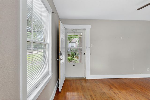 3208 Sandage Avenue, Fort Worth, TX 76109