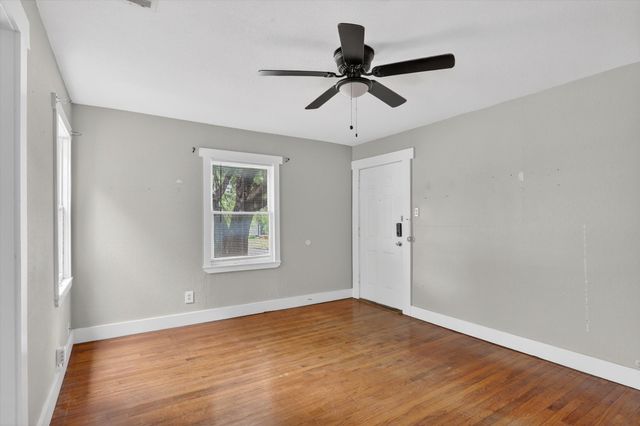 3208 Sandage Avenue, Fort Worth, TX 76109