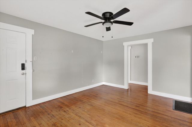 3208 Sandage Avenue, Fort Worth, TX 76109