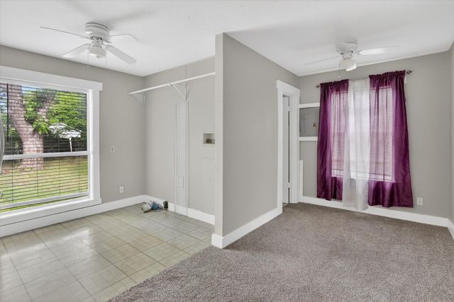 3208 Sandage Avenue, Fort Worth, TX 76109
