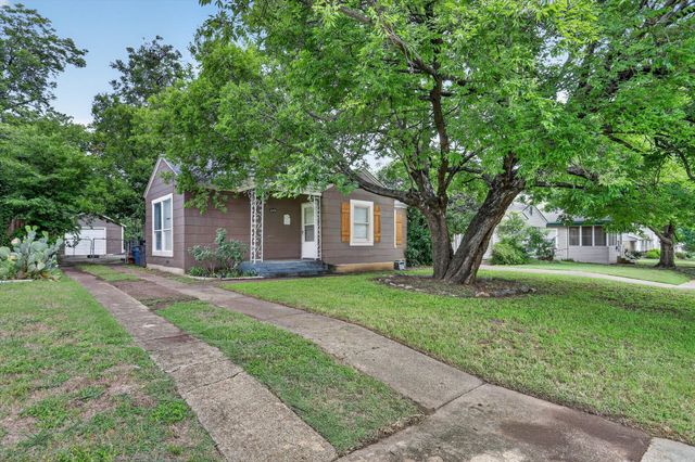 3208 Sandage Avenue, Fort Worth, TX 76109