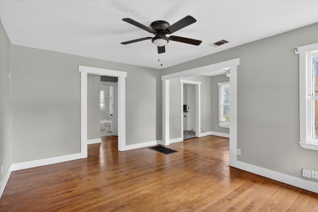 3208 Sandage Avenue, Fort Worth, TX 76109