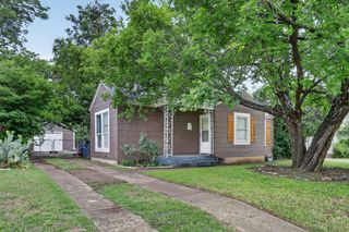 3208 Sandage Avenue, Fort Worth, TX 76109