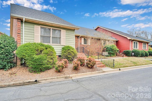 1300 Larchmont Place 504, Salisbury, NC 28144