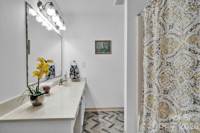 1300 Larchmont Place 504, Salisbury, NC 28144