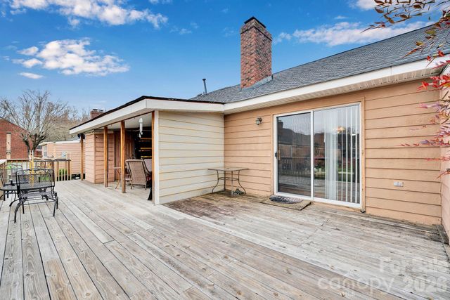 1300 Larchmont Place 504, Salisbury, NC 28144