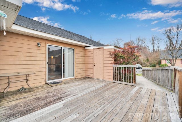 1300 Larchmont Place 504, Salisbury, NC 28144