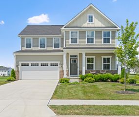 1328 Clover Street, Sunbury, OH 43074