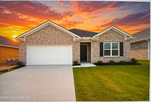36 W Wolf Lane, Byhalia, MS 38611