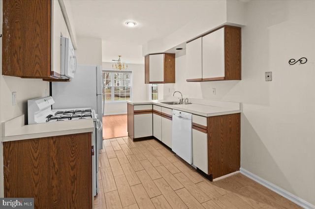 36--D NEEDHAM WAY, Princeton, NJ 08540