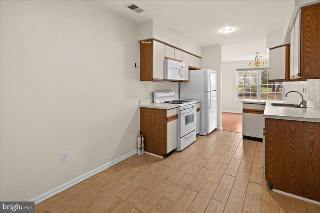 36--D NEEDHAM WAY, Princeton, NJ 08540