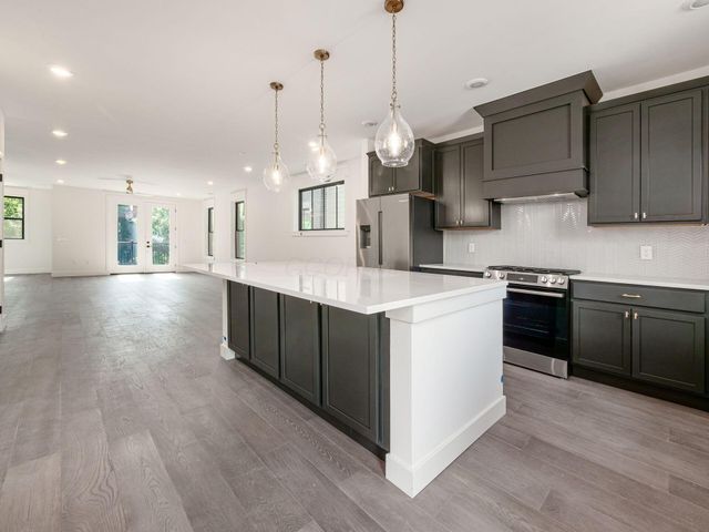 1305 Highland Street, Columbus, OH 43201