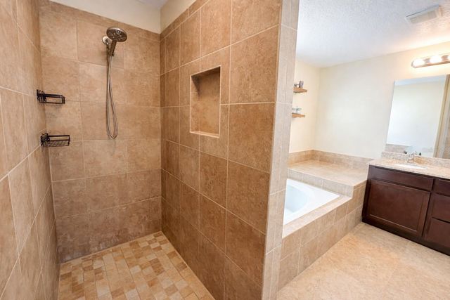 4855 MEADOW DRIVE, St Cloud, FL 34772