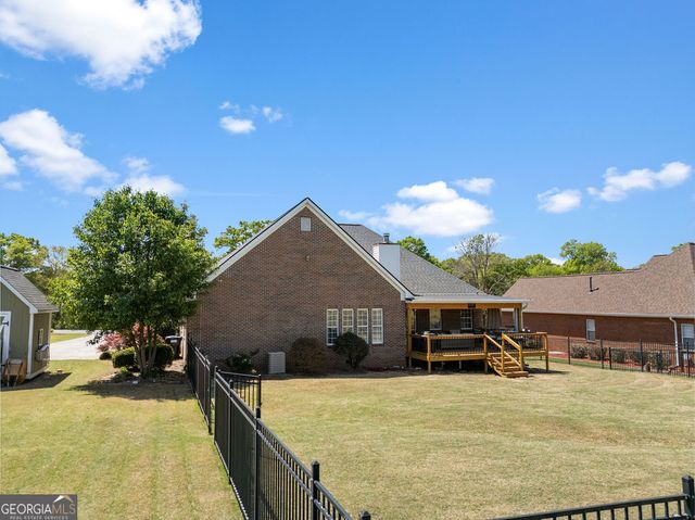 140 W Meadow Lakes Boulevard, Cedartown, GA 30125