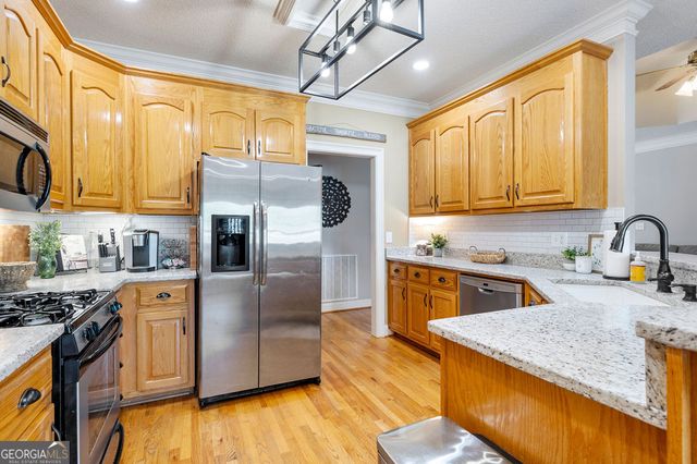 140 W Meadow Lakes Boulevard, Cedartown, GA 30125
