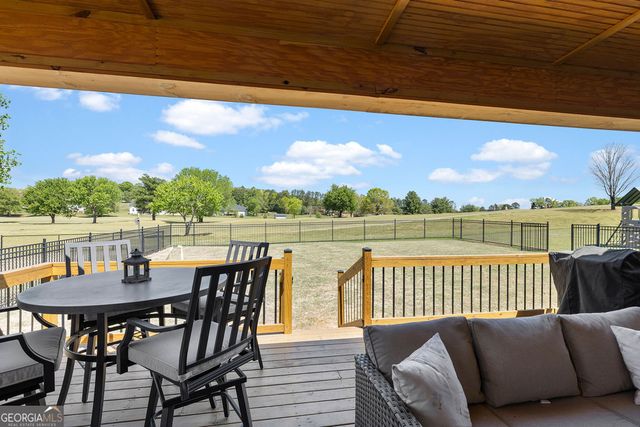 140 W Meadow Lakes Boulevard, Cedartown, GA 30125
