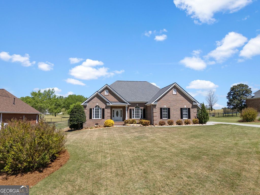 140 W Meadow Lakes Boulevard, Cedartown, GA 30125