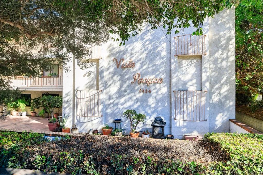 2424 S Gaffey Street 101, San Pedro, CA 90731