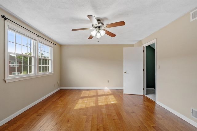 25 Prescott Drive 25, Chelmsford, MA 01863