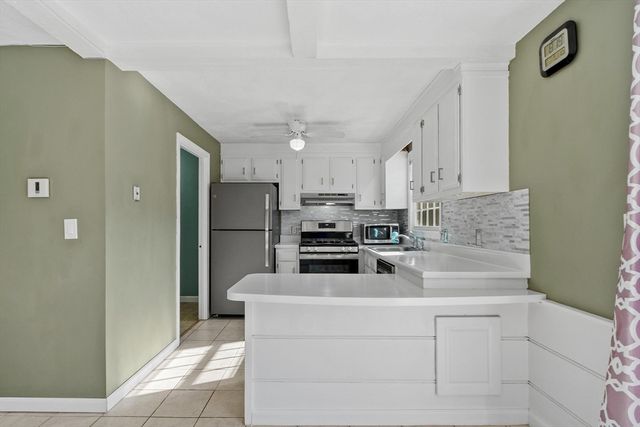 25 Prescott Drive 25, Chelmsford, MA 01863