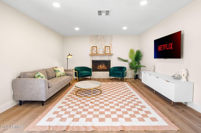 5333 E FRIESS Drive, Scottsdale, AZ 85254