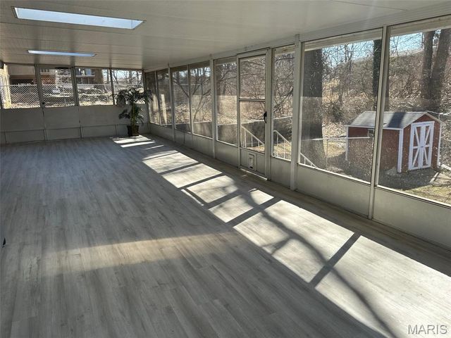 801 Stamper Lane, Godfrey, IL 62035