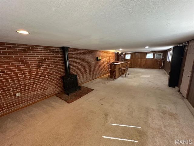 801 Stamper Lane, Godfrey, IL 62035