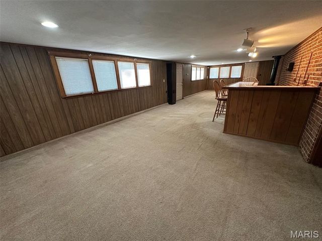 801 Stamper Lane, Godfrey, IL 62035