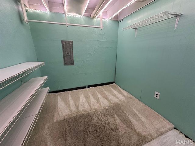 801 Stamper Lane, Godfrey, IL 62035