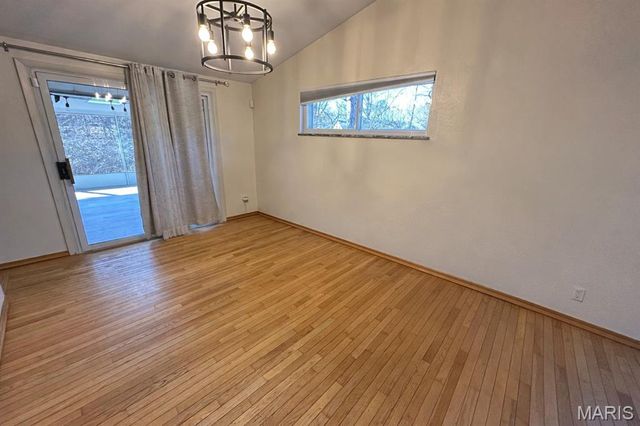 801 Stamper Lane, Godfrey, IL 62035