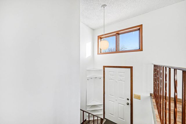 5747 Otter View Trail, White Bear Twp, MN 55110