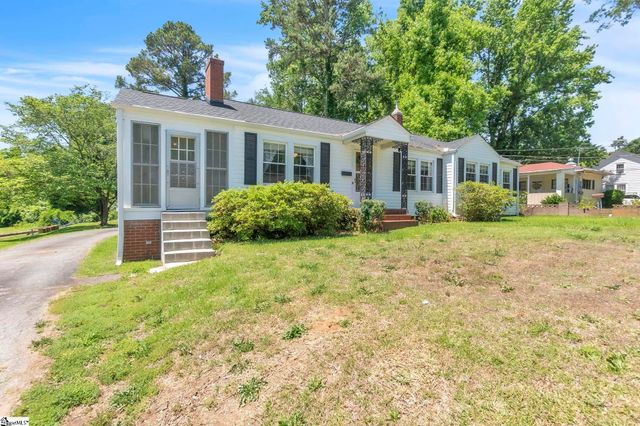 621 Church Street, Laurens, SC 29360