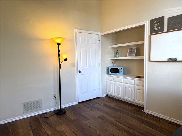 2680 Creekside Court, Highland Village, TX 75077