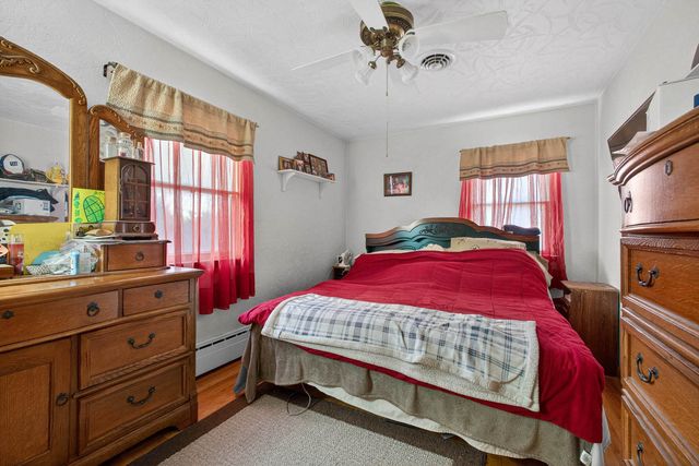 838 South State Street, Geneseo, IL 61254