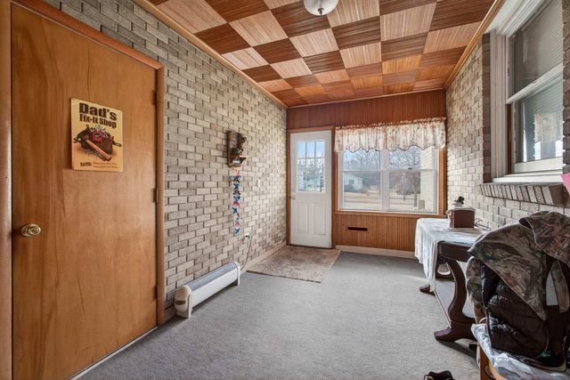 838 South State Street, Geneseo, IL 61254