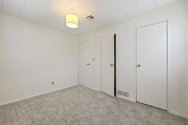 3618 Shawnee Drive, Kansas City, KS 66106