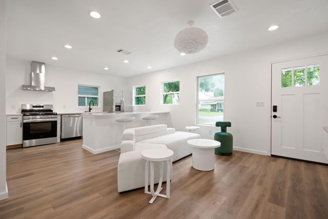 3501 Grayson LN, Austin, TX 78722