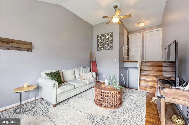 514 EDGEWOOD AVE, Folsom, PA 19033