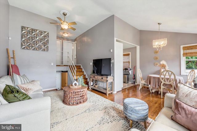 514 EDGEWOOD AVE, Folsom, PA 19033