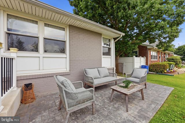 514 EDGEWOOD AVE, Folsom, PA 19033
