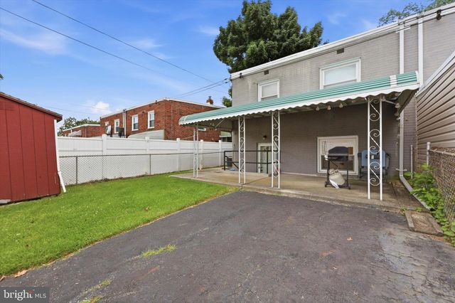 514 EDGEWOOD AVE, Folsom, PA 19033